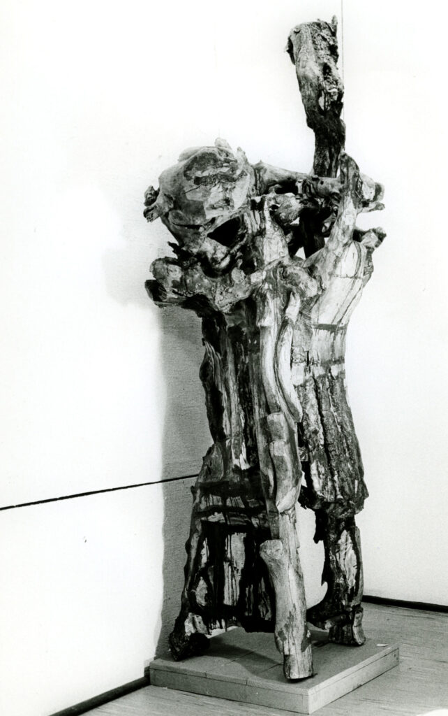 Escultura-Lapayese-Ente, hierro y madera Escultura-Lapayese-Ente, hierro y madera