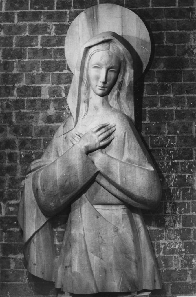 Lapayese-Escultura- Dolorosa. Parcial. Madera de abedul.1965. Igl.Divino Redentor. Dominicos México Lapayese-Escultura- Dolorosa. Parcial. Madera de abedul.1965. Igl.Divino Redentor. Dominicos México