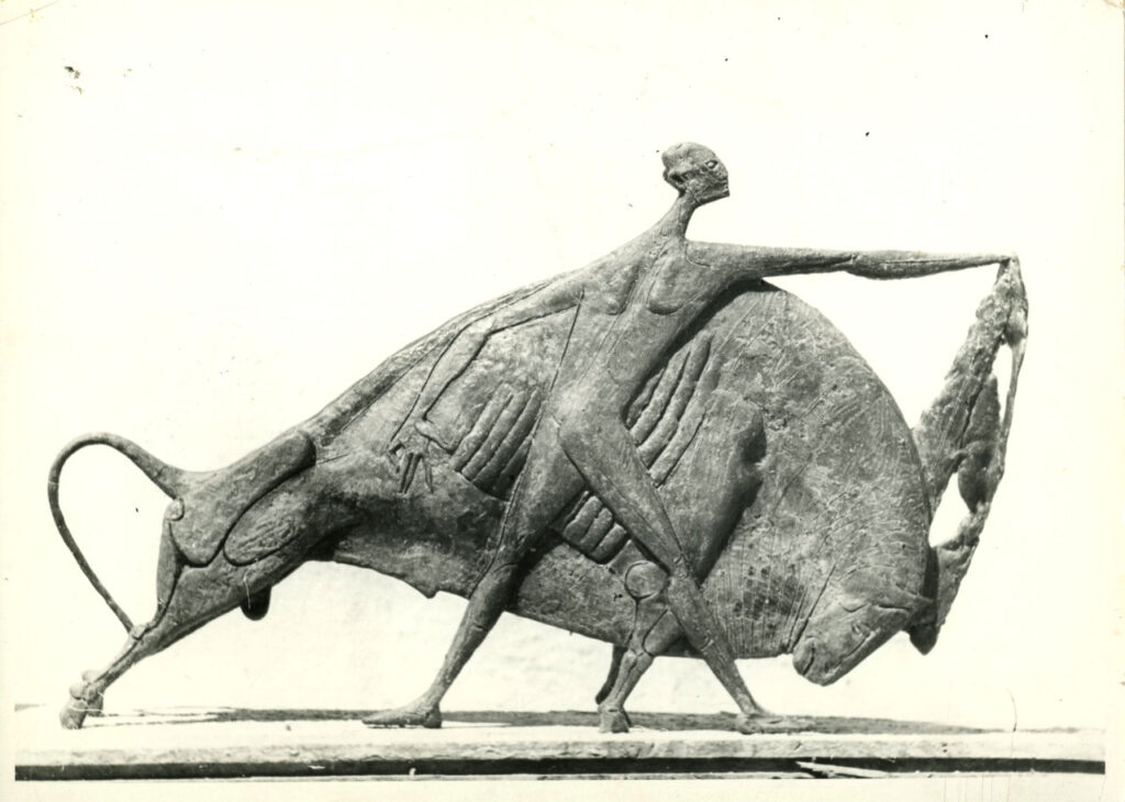 Lapayese - escultura - tauromaquia - toro - torero - Toreo fósil - bulto redondo primer relieve matriz - bronce - 1961 Lapayese - escultura - tauromaquia - toro - torero - Toreo fósil - bulto redondo primer relieve matriz - bronce - 1961