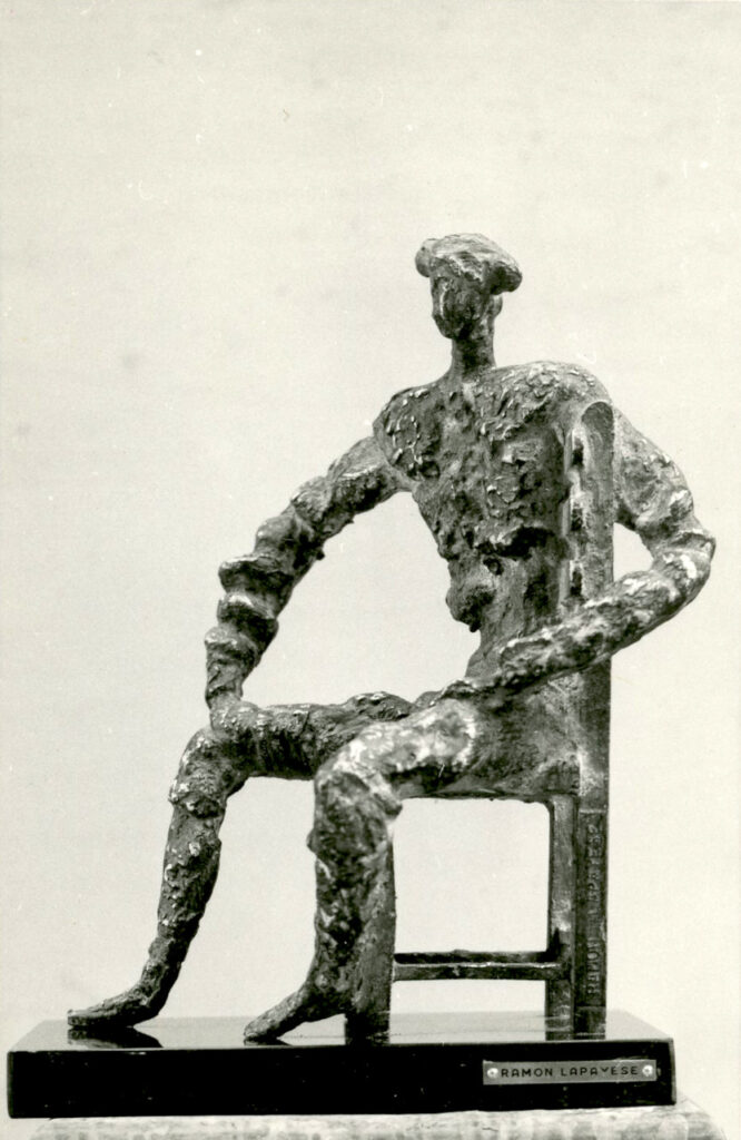 Lapayese - escultura - tauromaquia - toro - torero - Torero en silla II - bronce - 1977 Lapayese - escultura - tauromaquia - toro - torero - Torero en silla II - bronce - 1977