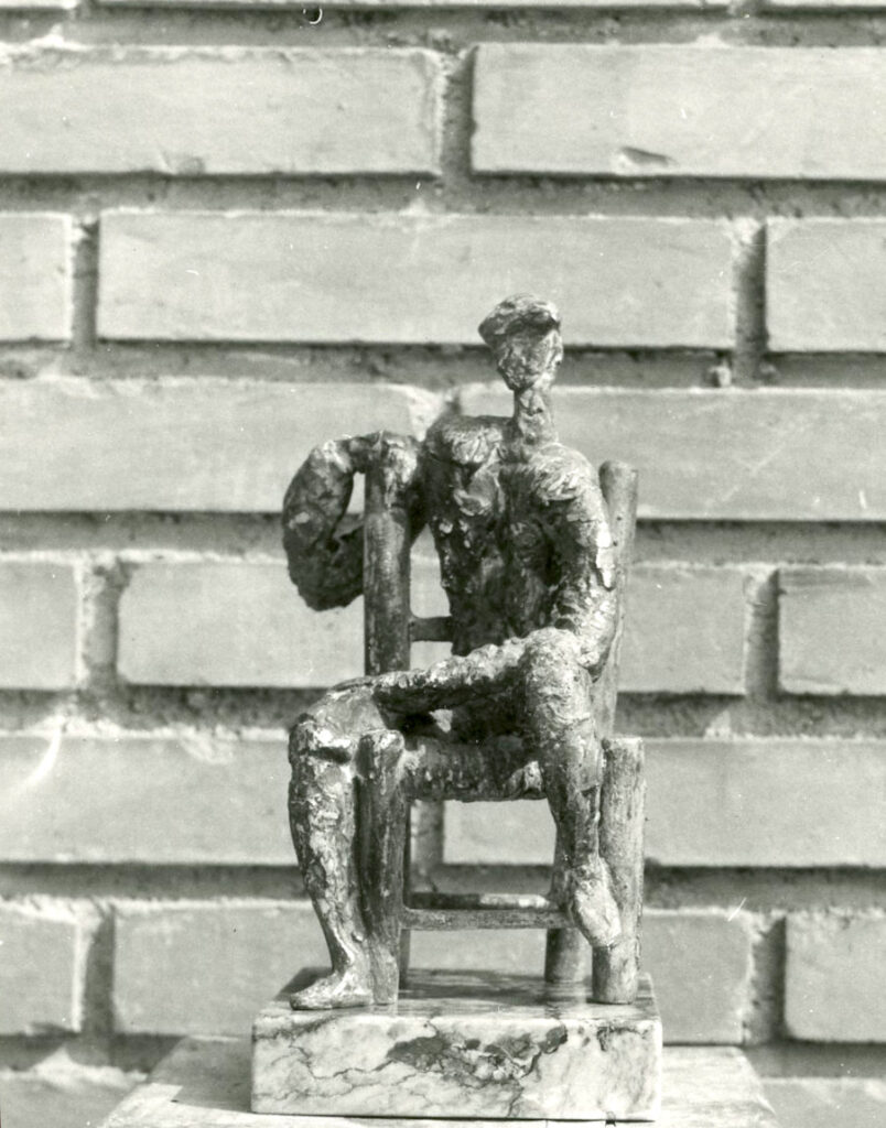 Lapayese - escultura - tauromaquia - toro - torero - Torero en silla III - bronce - 1977 Lapayese - escultura - tauromaquia - toro - torero - Torero en silla III - bronce - 1977