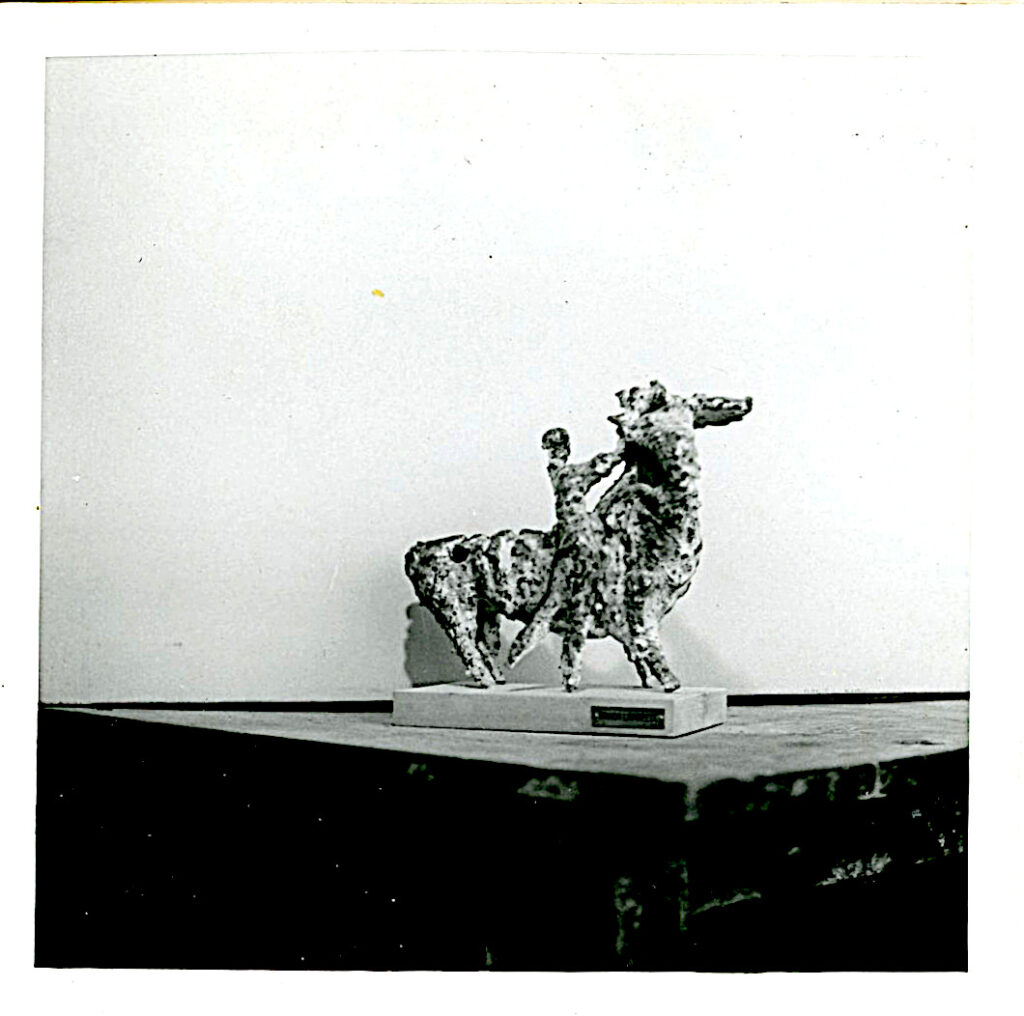 Lapayese - escultura - tauromaquia - toro - torero - bronce - 1969 Lapayese - escultura - tauromaquia - toro - torero - bronce - 1969