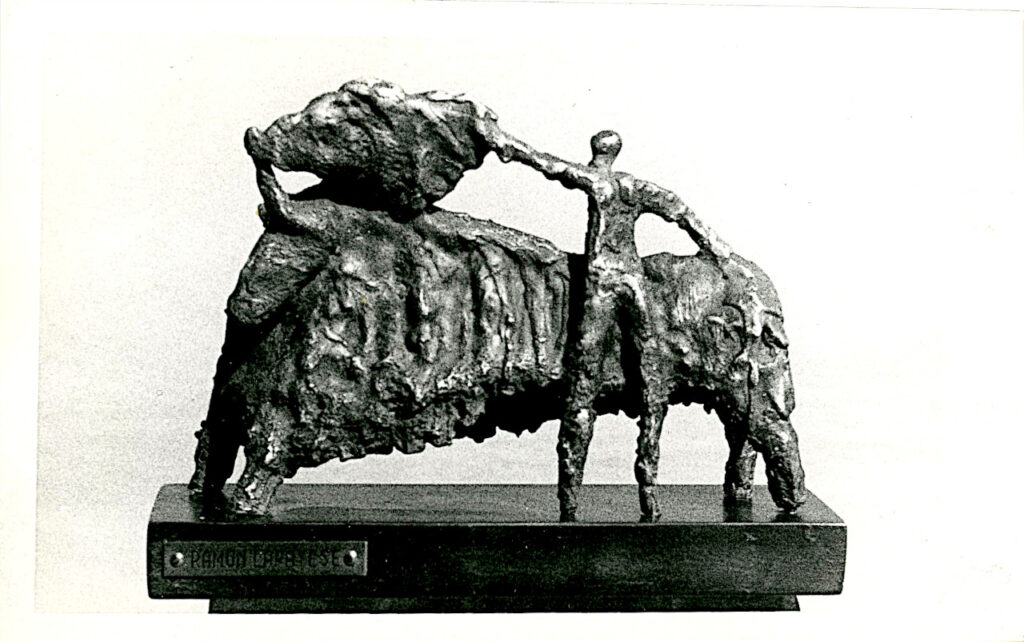Lapayese - escultura - tauromaquia - toro - torero - bronce - 1968 Lapayese - escultura - tauromaquia - toro - torero - bronce - 1968