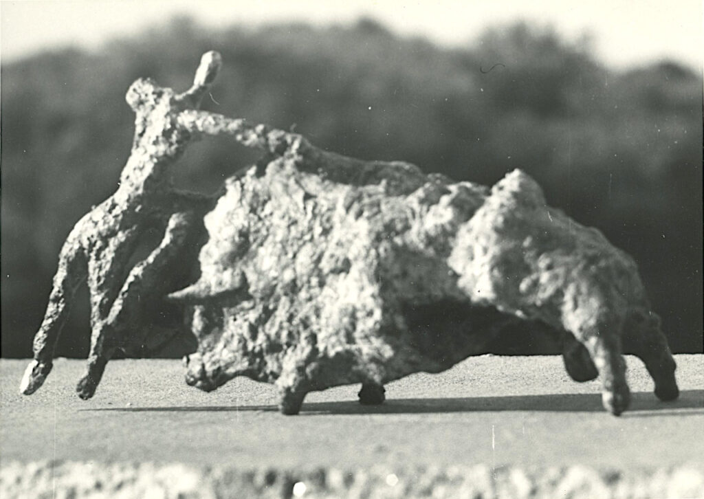 Lapayese - escultura - tauromaquia - toro - torero - bronce - 1970 Lapayese - escultura - tauromaquia - toro - torero - bronce - 1970