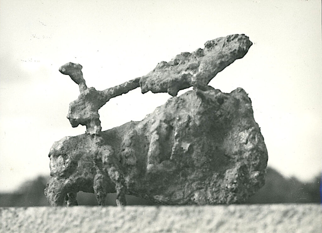 Lapayese - escultura - tauromaquia - toro - torero - bronce - 1970 Lapayese - escultura - tauromaquia - toro - torero - bronce - 1970