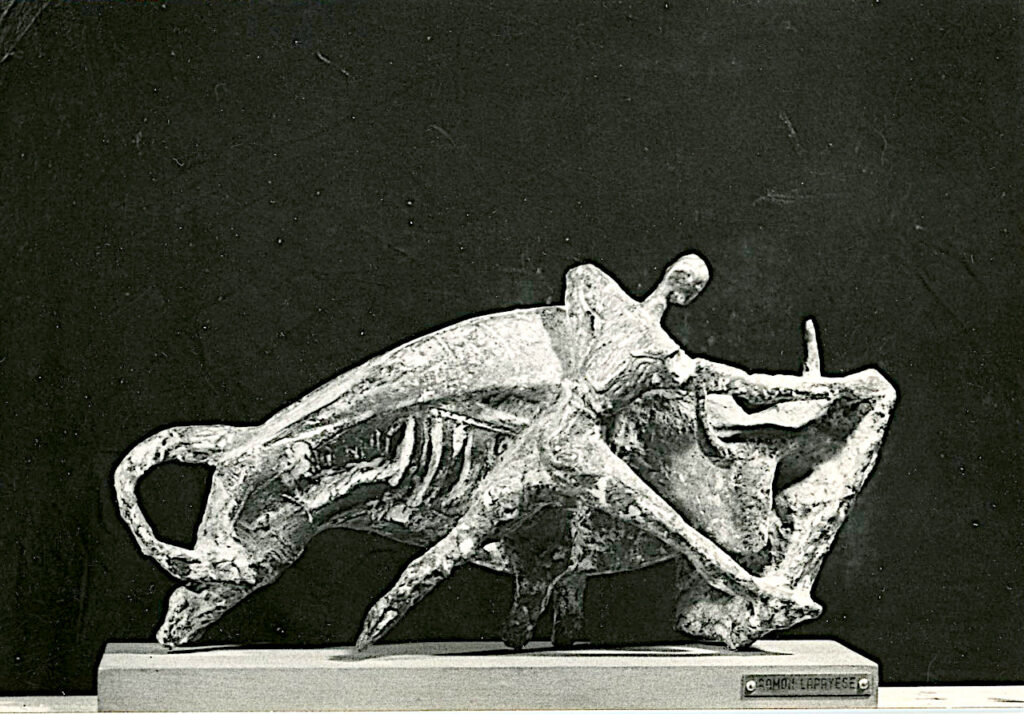 Lapayese - escultura - tauromaquia - toro - torero - bronce - 1967 Lapayese - escultura - tauromaquia - toro - torero - bronce - 1967